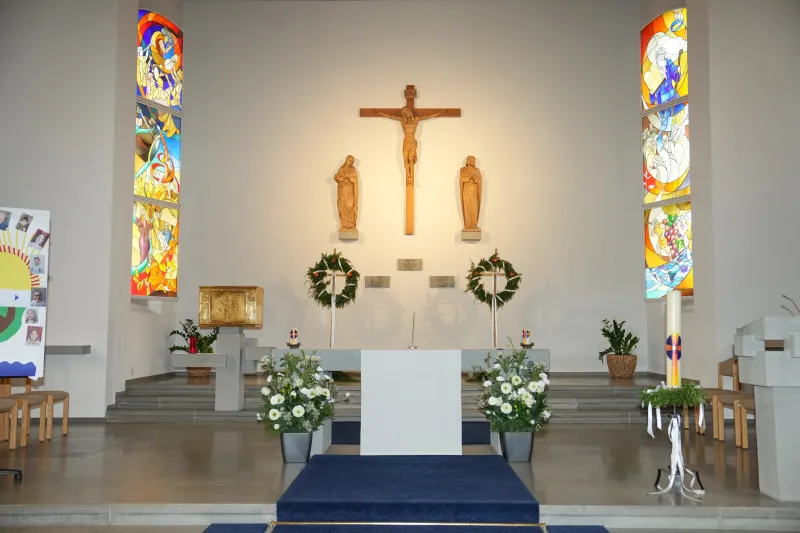 Kirche St. Verena Stäfa (Foto: Redaktion Pfarrei Stäfa) Kirche St. Verena Stäfa (Foto: Redaktion Pfarrei Stäfa)